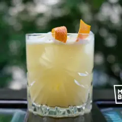 Koktajle z whisky: Od początkującego do mistrza domowego baru