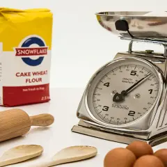 50 g kakao: Ile to szklanek? Odmierzaj perfekcyjnie bez wagi!