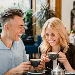 Jak podawać herbatę w restauracji? Zwiększ zyski i prestiż!