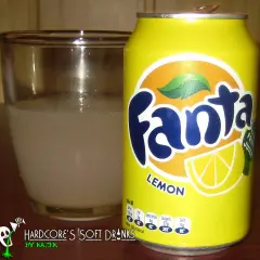 Czy Fanta ma kofeinę? Poznaj prawdę o składzie napoju!