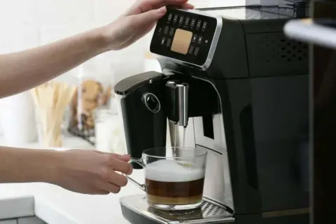 15 czy 19 bar w ekspresie? Obalam mity, wybierz mądrze!
