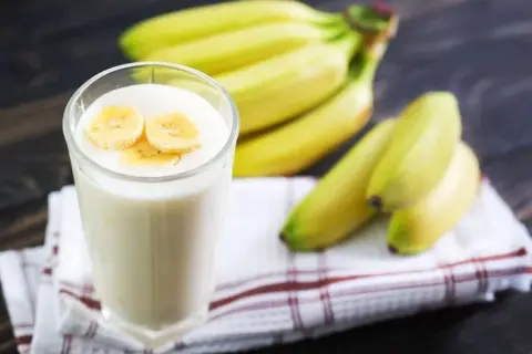 Koktajl bananowy: 6 przepisów na każdą okazję. Odchudzanie czy masa?