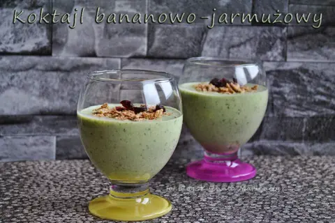 Koktajl jarmuż, banan, jogurt: Bez goryczki! Przepis na idealny smak