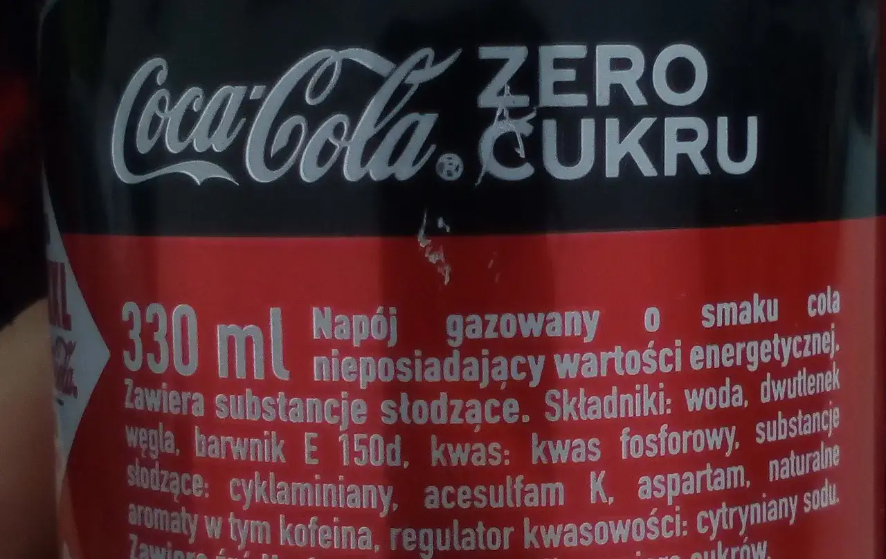 Napoje zero cukru skład etykieta słodziki